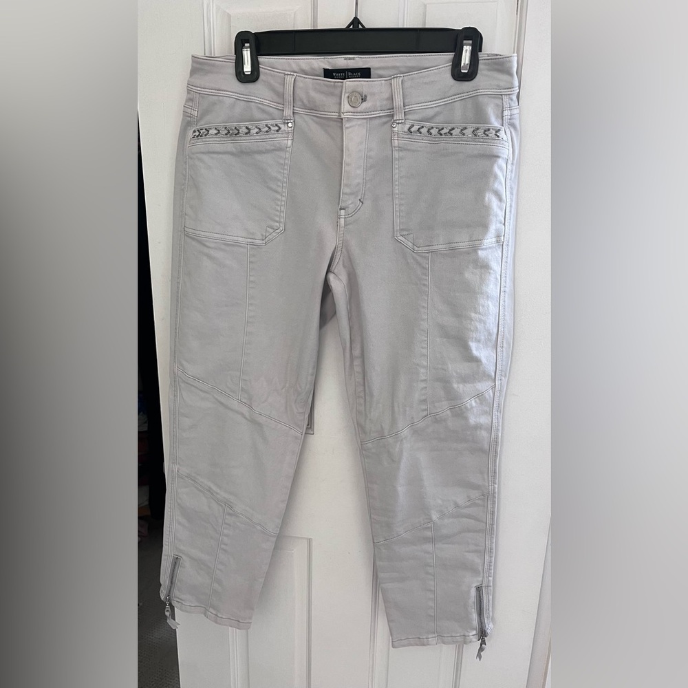 Women's Gray Capri Jeans